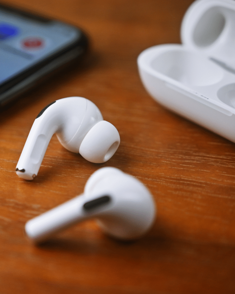 Mini airpods, Earbuds, Apply Airpods